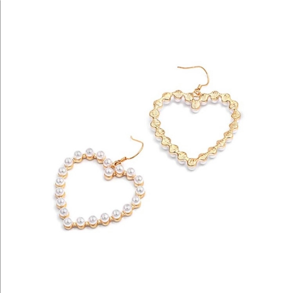 • Gemma •  Faux Pearl Heart Earrings - Picture 2 of 4